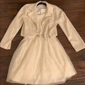 Beautiful gold and white dress. Comes with jacket!